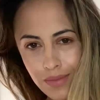 Lucie The Spanish Teacher Desnuda