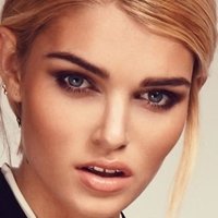 Luisa Hartema Desnuda