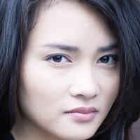 Mai Duong Kieu Desnuda