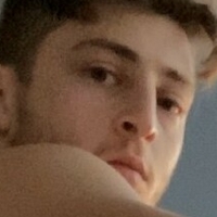 makaarons Desnuda