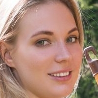 Maxine Desnuda