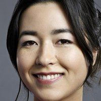 Maya Erskine Desnuda