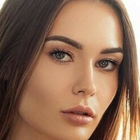 Megan Desaever Desnuda