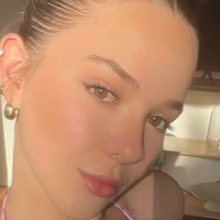 mia_phillipson Desnuda