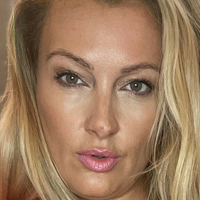 Miss Juicy Lucy Desnuda