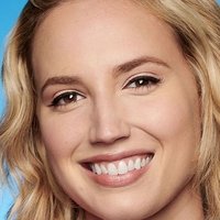 Molly McCook Desnuda