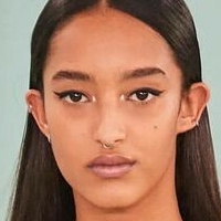 Mona Tougaard Desnuda