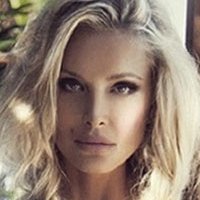 Monica Hansen Desnuda