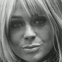 Monika Ringwald Desnuda