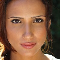 Morann Peri Desnuda