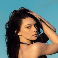 Nadia Volkova Desnuda