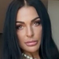 Nadine Kerastas Desnuda