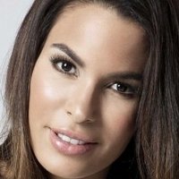 Nadine Velazquez Desnuda