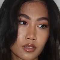 Nanette Emmerson Desnuda