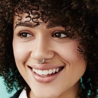 Nathalie Emmanuel Desnuda