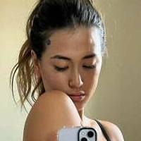 Nevaehmaezee Desnuda