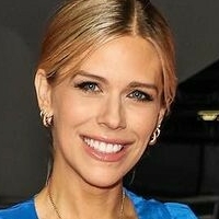 Nicki Shields Desnuda