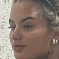 Nicole Reis Desnuda