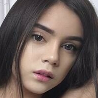 Nicole Yamada Desnuda