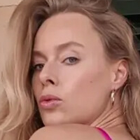 Nina Thomas Desnuda
