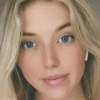 Noa Maureen Desnuda