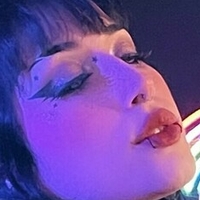 nxrdlys Desnuda