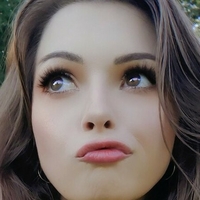 Oki Cospi Desnuda