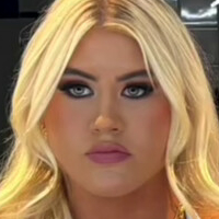 Olena Sadovska Desnuda