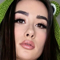 Olivia Petrov Desnuda