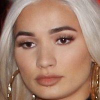 Pia Mia Perez Desnuda