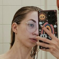 Pikdame / Kim Baltes Desnuda