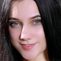 Polly Pure Desnuda
