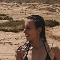 Rebecca Looschelders Desnuda