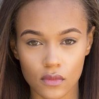 Reign Edwards Desnuda