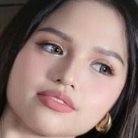 Rhea Revealed Desnuda