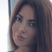 Roksana Holodova Desnuda