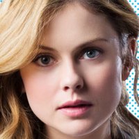 Rose McIver Desnuda