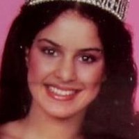 Ruth Zakarian Desnuda