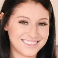 rvanzen Desnuda