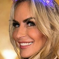 Samantha XO Swinger DJ Desnuda