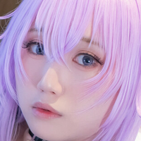 Sameki Desnuda