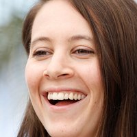 Sarah Burns Desnuda