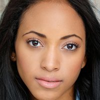 Selina Kaye Desnuda