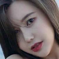 Shen Xinyu Desnuda
