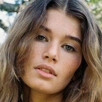 Sienna Raine Schmidt Desnuda
