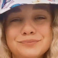 Sksky20 Desnuda