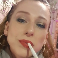 smokingmom Desnuda