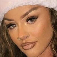 Sophie River Desnuda