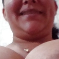 SuperTetas Desnuda