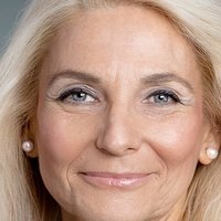Suzanne Colin Desnuda